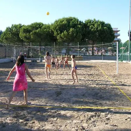 Enjoy A Lovely Flat With Pool - Beahost Appartement Bibione