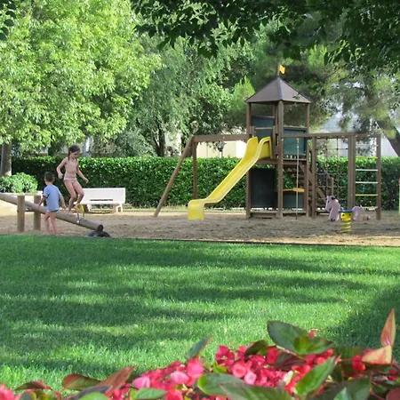 Enjoy A Lovely Flat With Pool 아파트 *