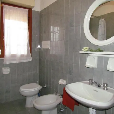 Enjoy A Lovely Flat With Pool 아파트