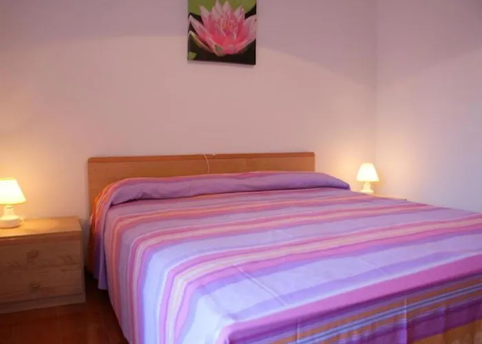 아파트 Enjoy A Lovely Flat With Pool 비비오네