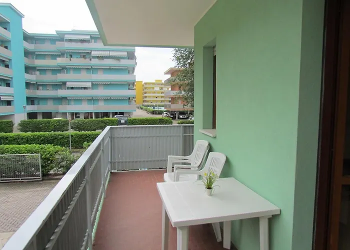 Enjoy A Lovely Flat With Pool *